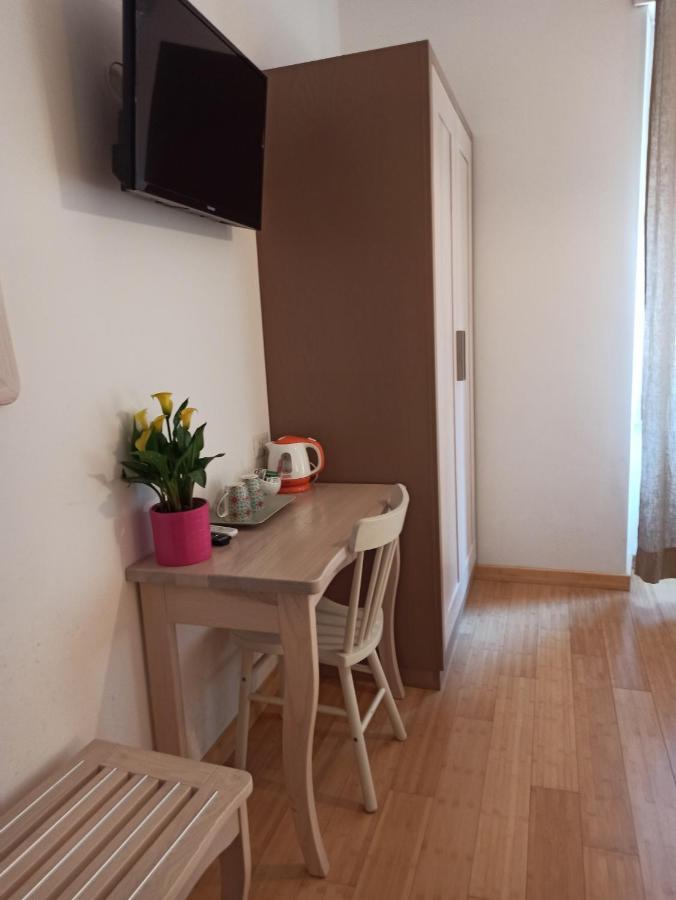 B&B Suite And Rooms San Giovanni Rome Buitenkant foto